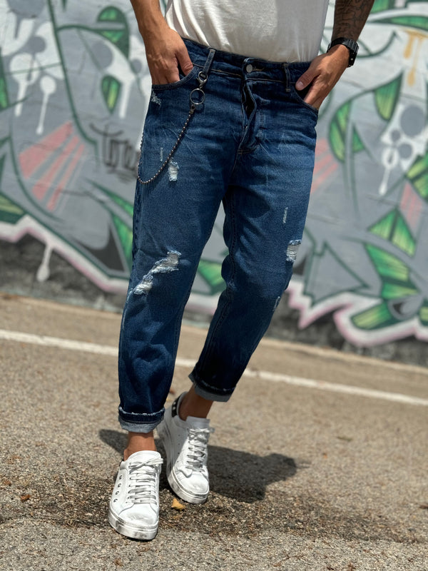 Jeans PT scuro con catena abrasioni